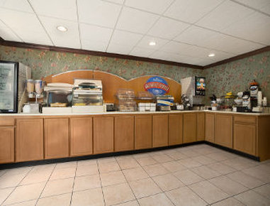 Baymont Inn & Suites - Albany, GA