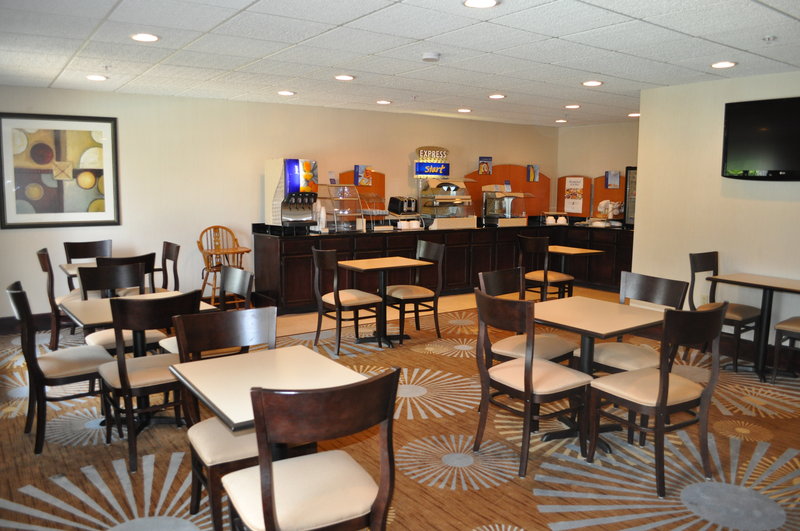 Country Inn & Suites-Owensboro - Curdsville, KY