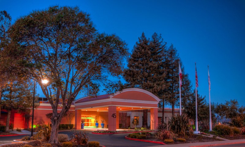 Vineyards Chop House-Crowne Plaza Hotel Concord - Concord, CA