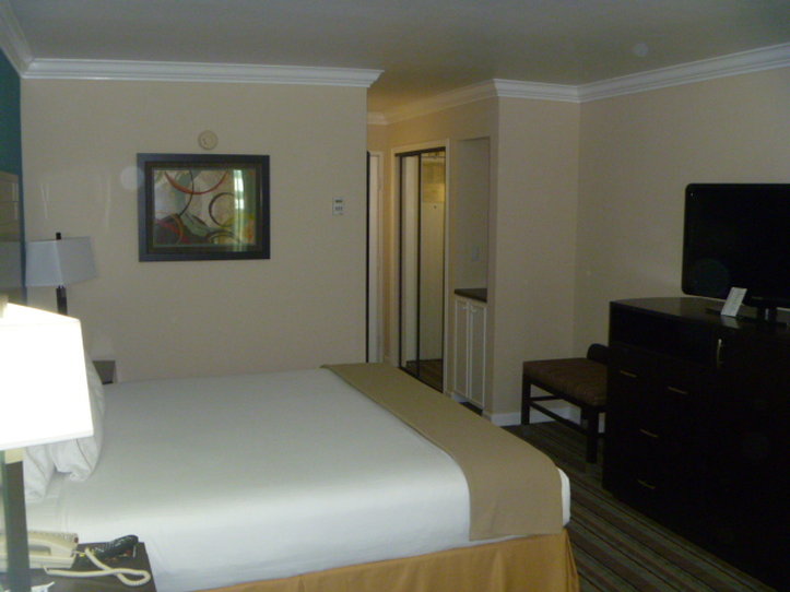 Holiday Inn Express VAN NUYS - Van Nuys, CA