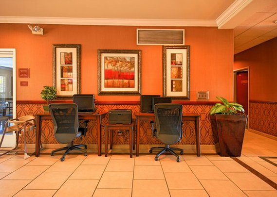 Comfort Suites Near Six Flags Magic Mountain - Stevenson Ranch, CA