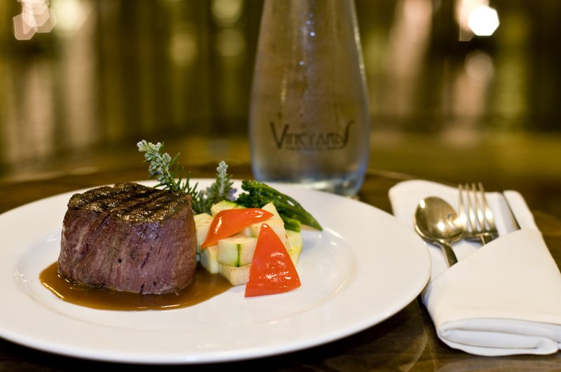 Vineyards Chop House-Crowne Plaza Hotel Concord - Concord, CA