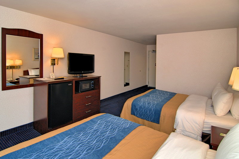 Comfort Inn - Fresno, CA