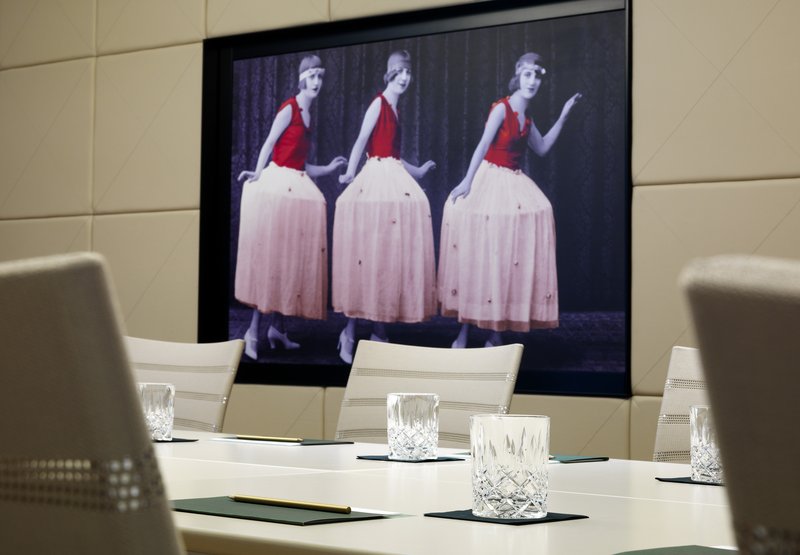 Hotel Am Steinplatz, Autograph Collection® Berlin Meeting Room - Boardroom Setup Details