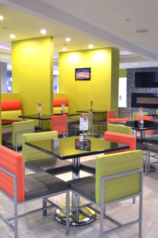 Holiday Inn Express Hotel & Suites Jackson Downtown-Coliseum - Jackson, MS