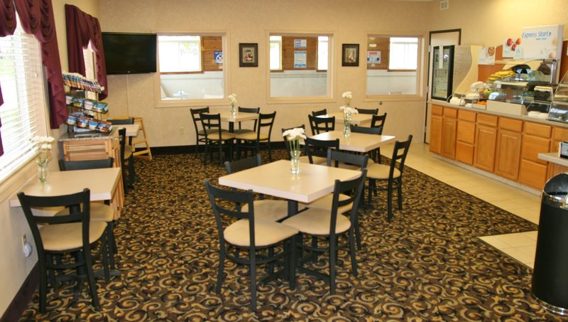 Holiday Inn Express LINCOLN - Lincoln, IL