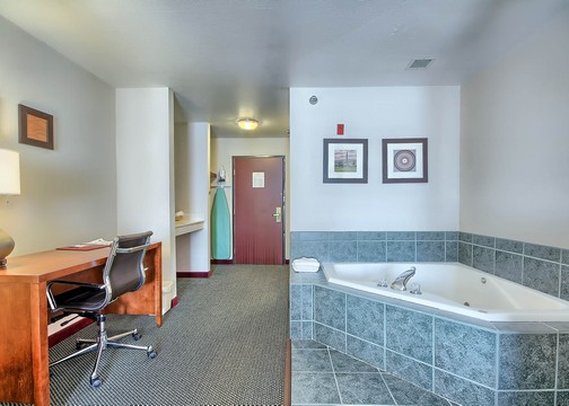 Comfort Inn - Bluffton, OH