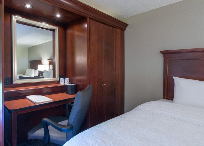 Hampton Inn Charlotte/Matthews - Matthews, NC