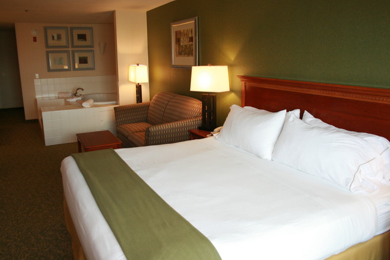 Holiday Inn Express & Suites HAGERSTOWN - Hermitage, PA