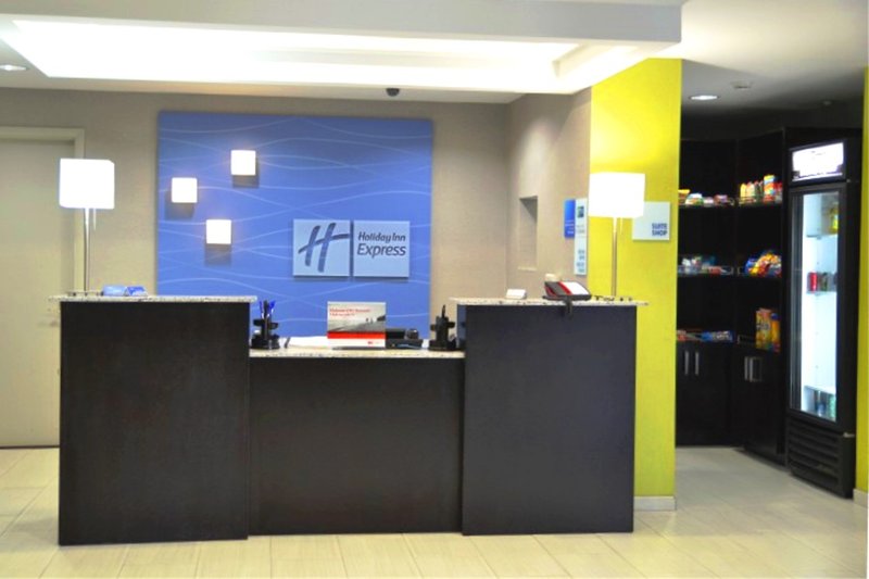 Holiday Inn Express Hotel & Suites Jackson Downtown-Coliseum - Jackson, MS