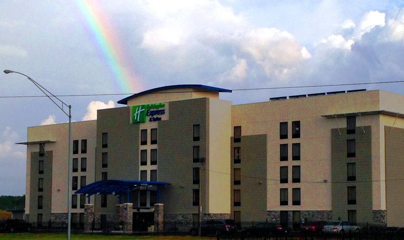 Holiday Inn Express Hotel & Suites Jackson Downtown-Coliseum - Jackson, MS