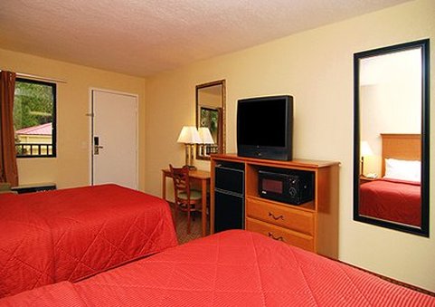 Econo Lodge-Mayport - Atlantic Beach, FL