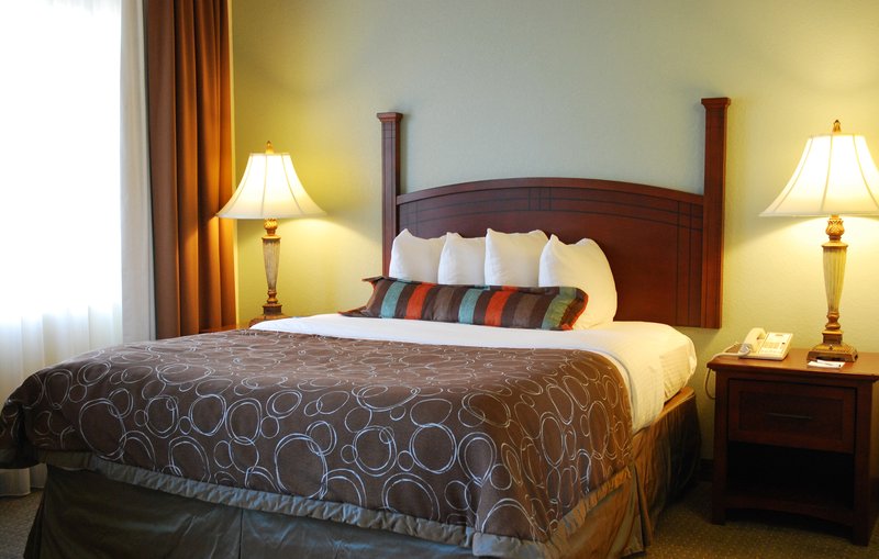 Staybridge Suites SAVANNAH AIRPORT - Fort Stewart, GA