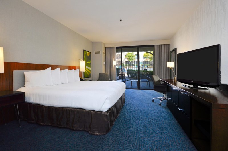 Doubletree By Hilton Hotel Newark-Fremont - Newark, CA