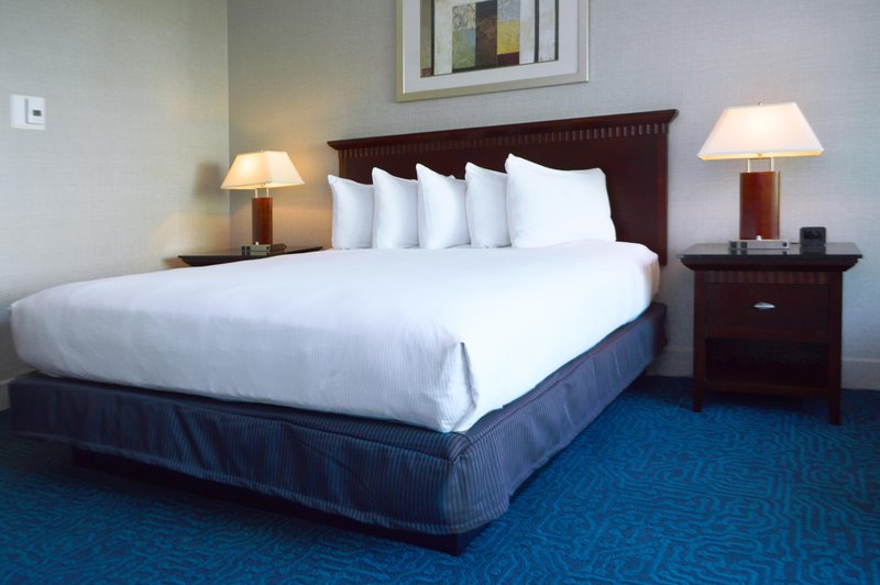 Doubletree By Hilton Hotel Newark-Fremont - Newark, CA