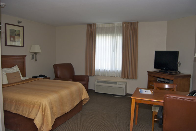 Candlewood Suites ELKHART - Elkhart, IN