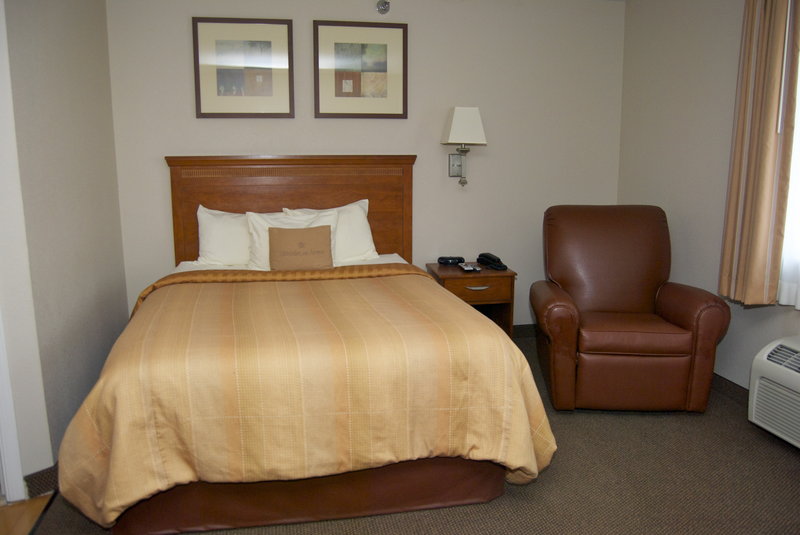 Candlewood Suites ELKHART - Elkhart, IN