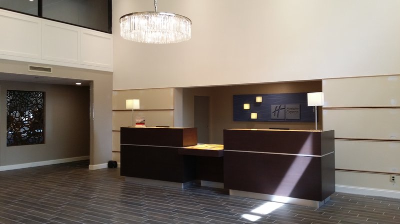 Holiday Inn Express Janesville-I-90 & US Hwy 14 - Janesville, WI