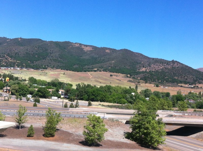 Holiday Inn Express YREKA-SHASTA AREA - Shasta Lake, CA