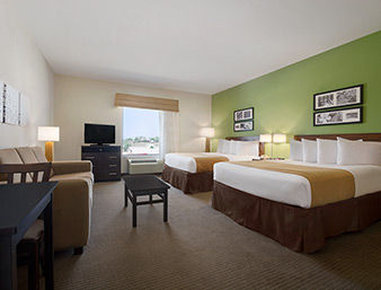 Baymont Inn & Suites Cotulla - Cotulla, TX