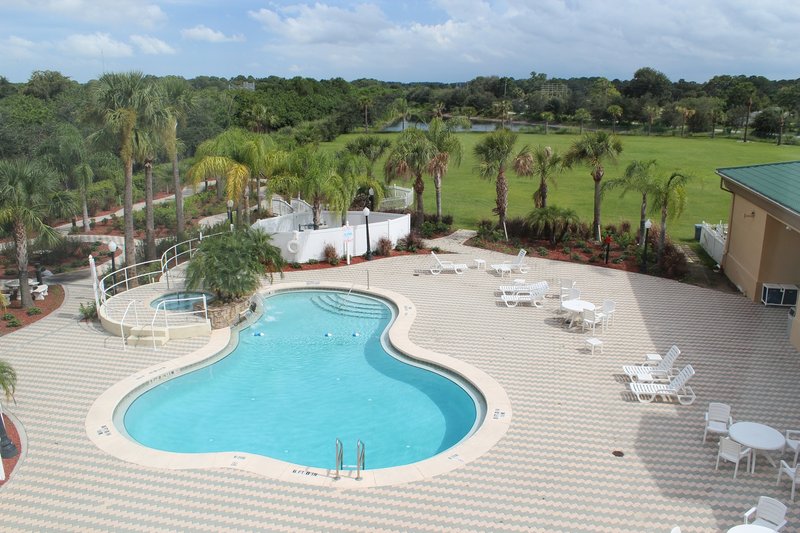 Holiday Inn Express & Suites COCOA - Cocoa, FL