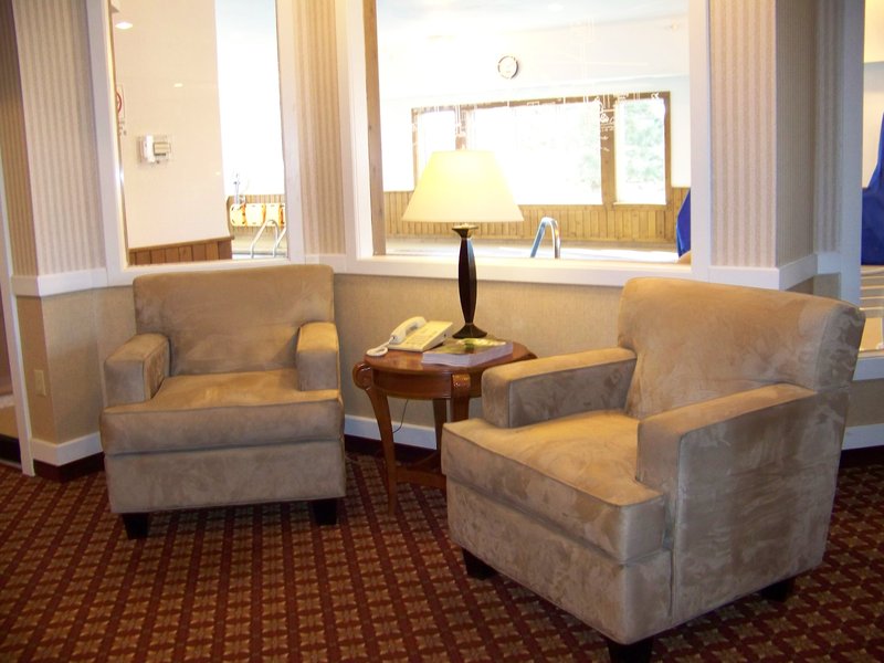 Holiday Inn Express - Rockford, OH
