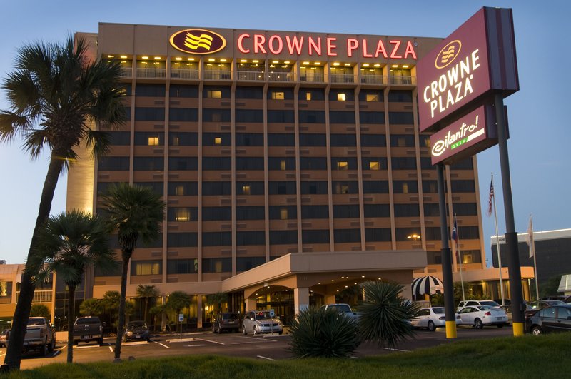 Crowne Plaza-San Antonio Airport - San Antonio, TX