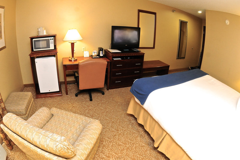 Holiday Inn Express Hotel & Suites Fenton - Fenton, MO