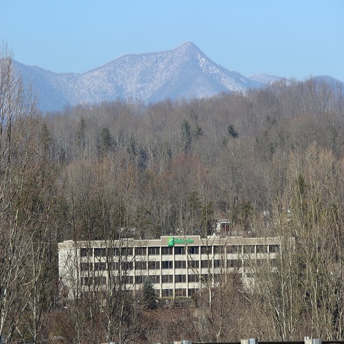 Holiday Inn ASHEVILLE-BILTMORE EAST - Asheville, NC