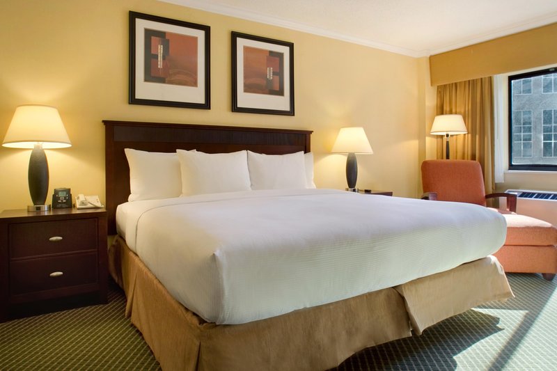 Hilton-Arlington - Arlington, VA