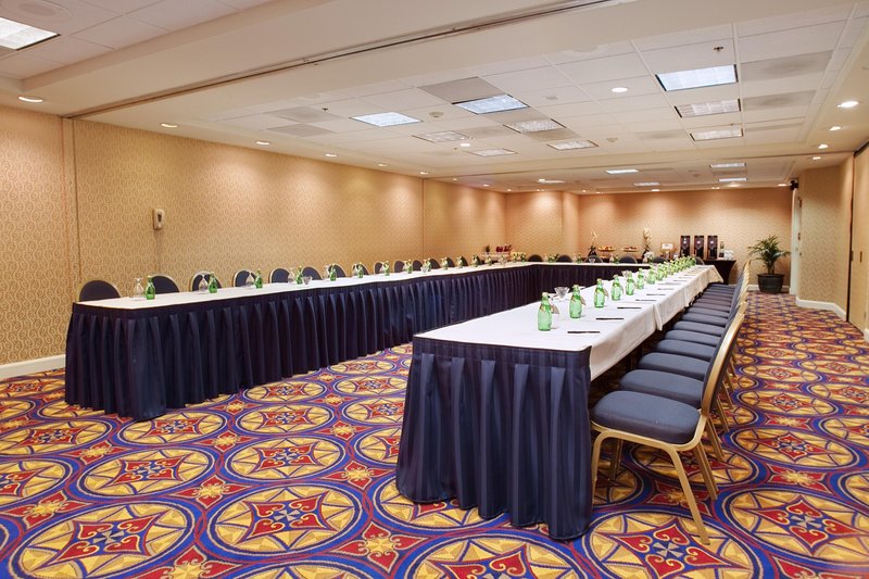 Hilton-Arlington - Arlington, VA