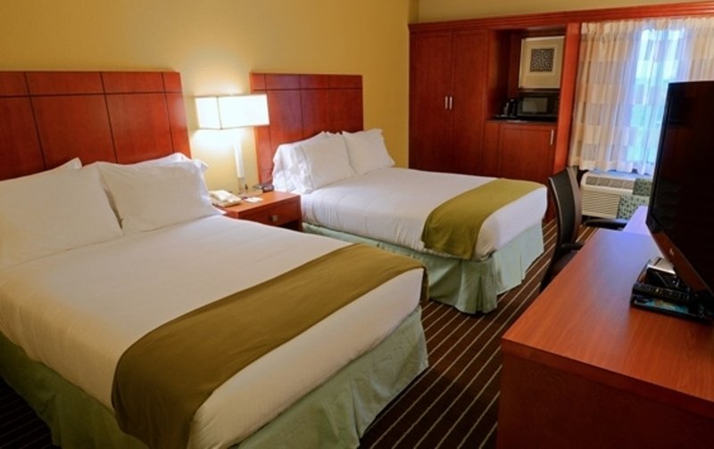 Holiday Inn Express-Hampton - Hampton, VA