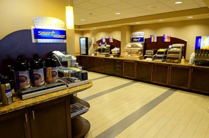 Holiday Inn Express-Hampton - Hampton, VA