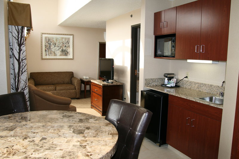 Holiday Inn Express GROVE CITY (OUTLET CENTER) - Mercer, PA