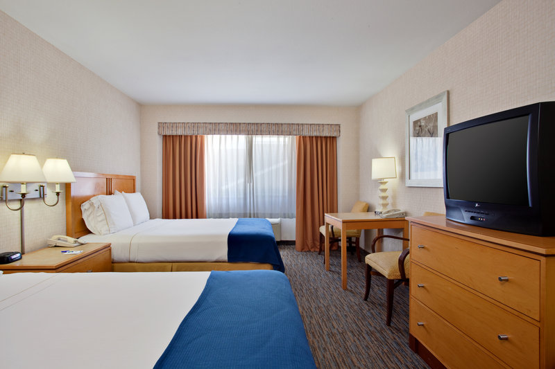 Holiday Inn Express Redwood City-Central - Redwood City, CA