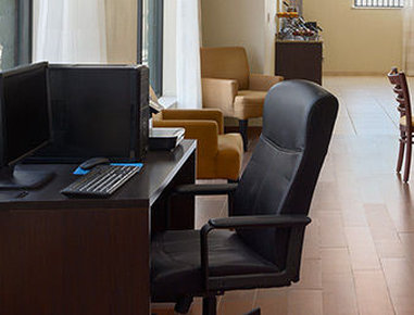 Baymont Inn & Suites Cotulla - Cotulla, TX