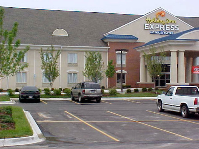 Holiday Inn Express & Suites WATERFORD - Waterford, MI