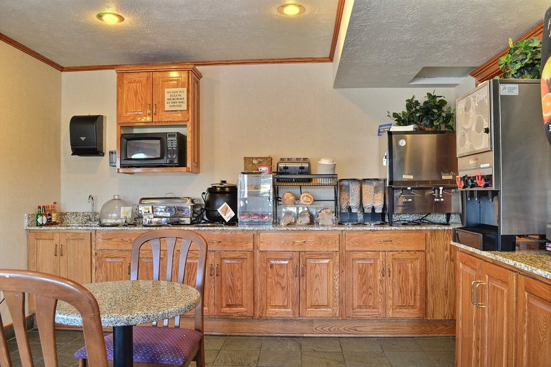 Best Western Cross-Winds Motor Inn - West Yellowstone, MT