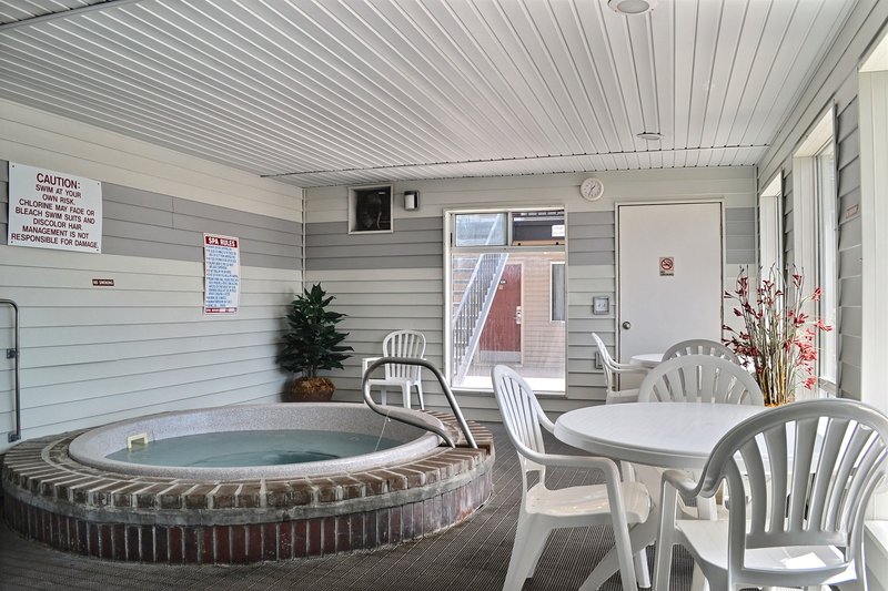 Best Western Cross-Winds Motor Inn - West Yellowstone, MT