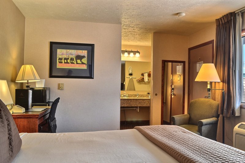 Best Western Cross-Winds Motor Inn - West Yellowstone, MT