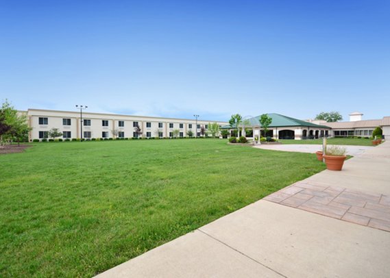Clarion Inn Elmhurst - Oakbrook - Elmhurst, IL