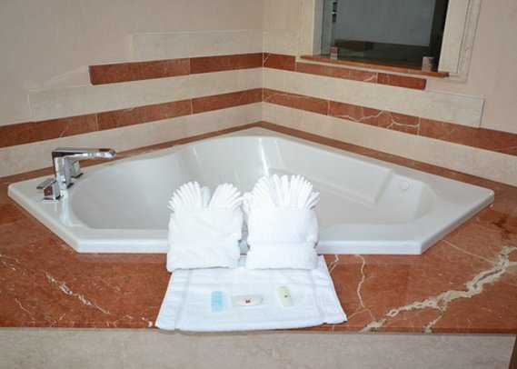 Clarion Inn Elmhurst - Oakbrook - Elmhurst, IL