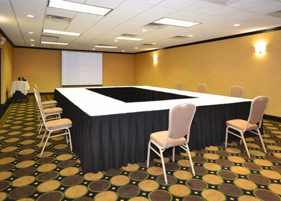 Clarion Inn Elmhurst - Oakbrook - Elmhurst, IL