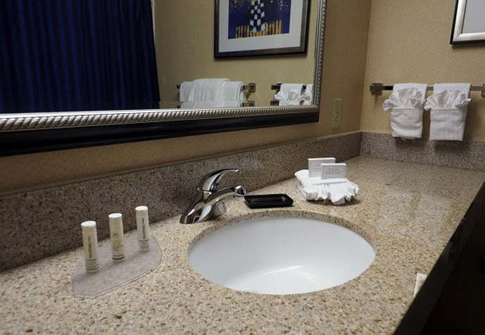 Courtyard By Marriott Columbus West - Columbus, OH