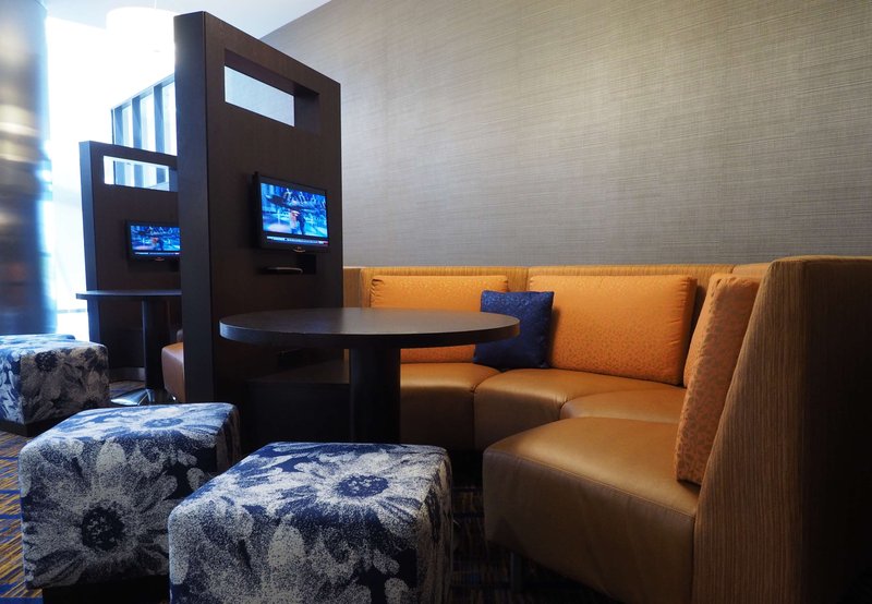 Courtyard By Marriott Columbus West - Columbus, OH