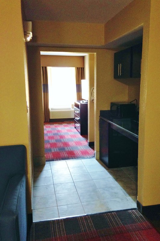 Holiday Inn Express Hotel & Suites Jackson Downtown-Coliseum - Jackson, MS