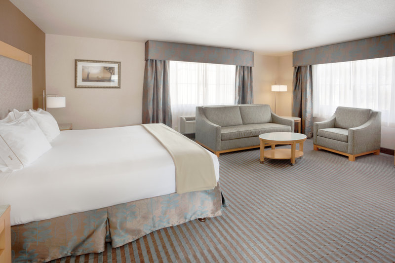Holiday Inn Express-Monterey - Monterey, CA