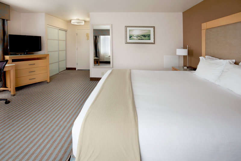 Holiday Inn Express-Monterey - Monterey, CA