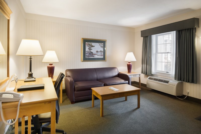 Best Western Plus-Cold Spring - Plymouth, MA