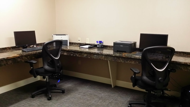 Holiday Inn Express Janesville-I-90 & US Hwy 14 - Janesville, WI